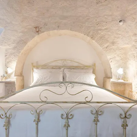 Noce Di Pietra - Luxury Trulli Holiday home Martina Franca